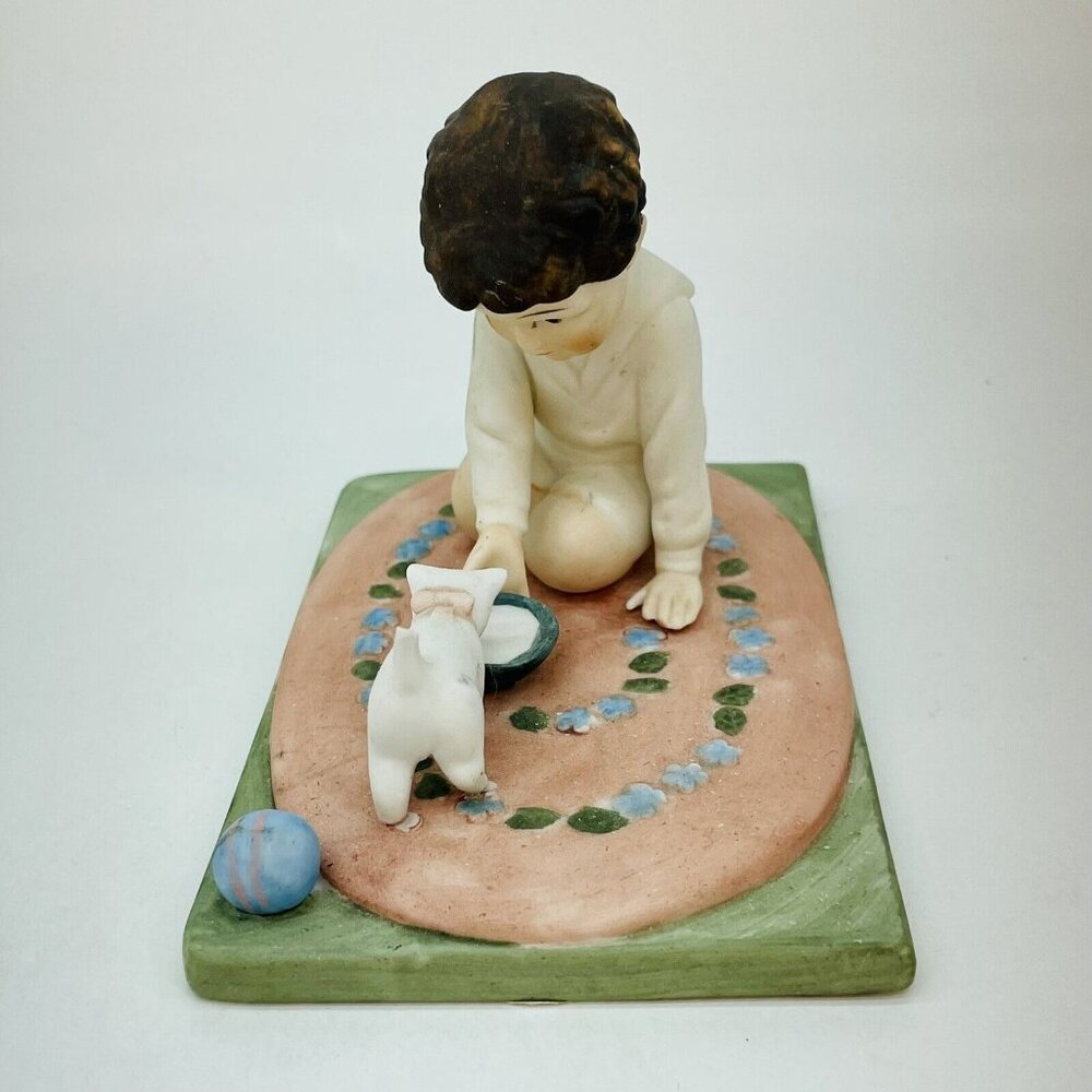 Vintage Porcelain Figurine Boy Feeding Cat Bessie Pease Gutmann 1985 Taiwan - Picture 4 of 12